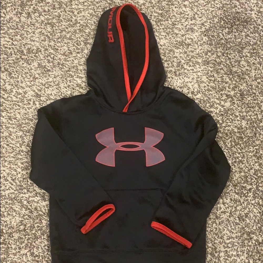 Under armor boys hooded sweatshirt, size 5